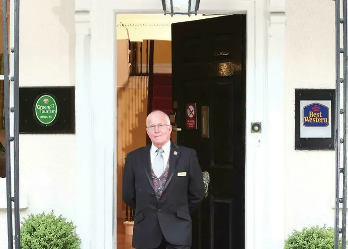 Otel Western Henbury Bristol