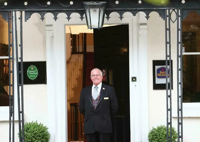 Western Henbury Otel 3*