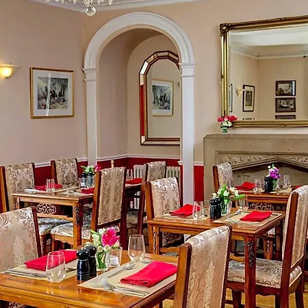 فندق Western Henbury 3*