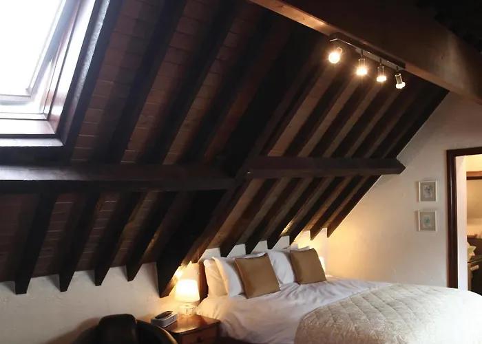 Western Henbury Отель