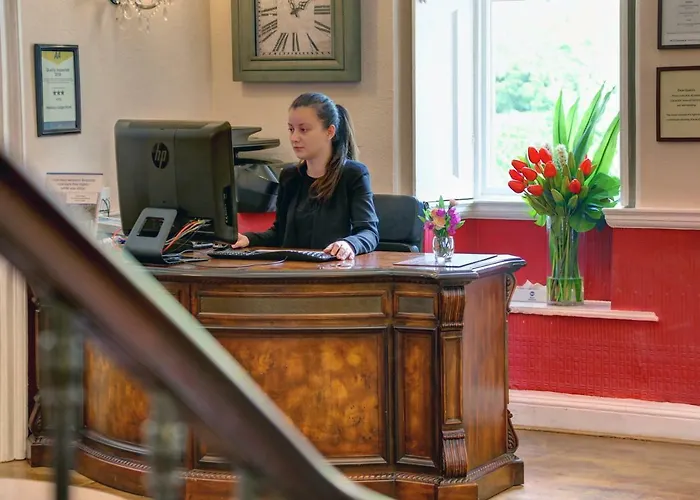 Western Henbury 3* Bristol