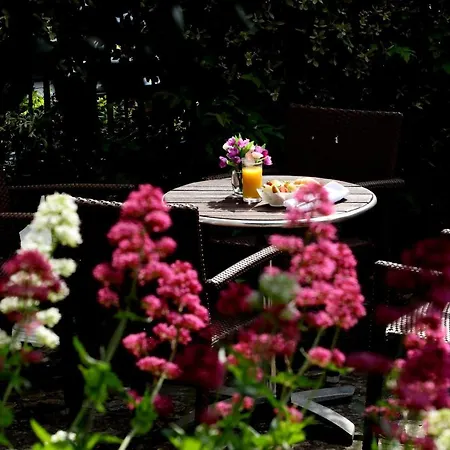 Western Henbury Hotel 3*